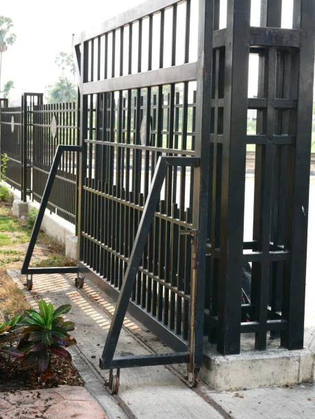 Instalação de portão industrial